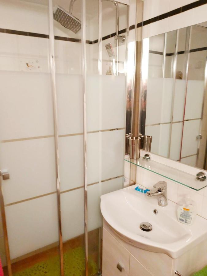 אתונה Colorful Apartment 5 Minutes Walk From Acropolis מראה חיצוני תמונה
